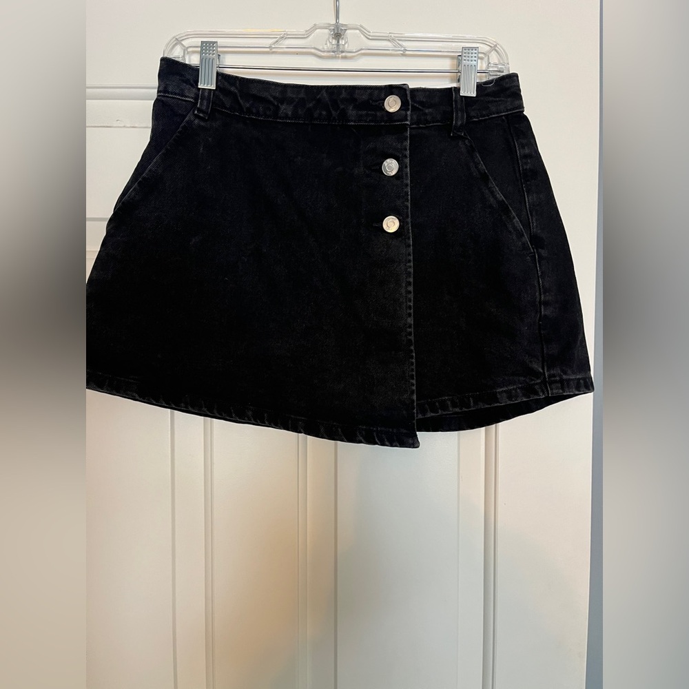 Zara black skort